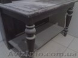 Зеркало,  комод,  сервант-горка,  платяной шкаф,  тумбочка,  кровати,  стол обеденный  #559132