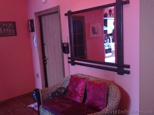 Продам 2-х комнатную квартиру по ул. Ивана Франко/Бригадная.  #578439