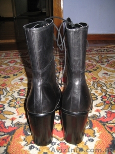 Продам отличные кож. жен.ботинки GUESS #563409