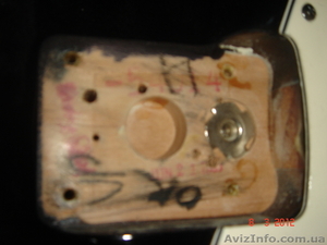 Stratocaster USA 2005 г. и новая #518700