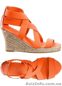 Модные босоножки с эластичными ремешками. На танкетке.  #586681