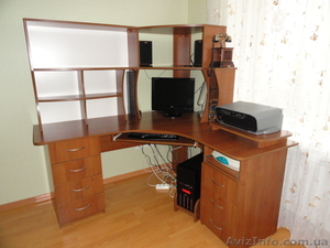 Большой угловой компьютерный стол #561673