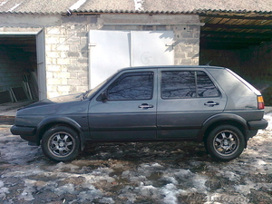 продаю фольцваген гольф #586312