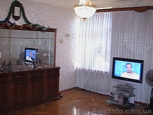 Продам 3-х комнатную квартиру по ул. Ясная /Вице-Адмирала Азарова #617859