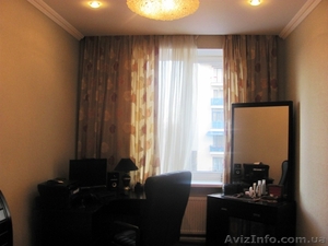 Продам 3-х комнатную квартиру,  Мукачевский пер./Музкомедия #620207