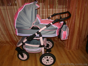 продам коляску Adamex cosmos с первых рук(в пользовании только люлька),  цвет роз #623157