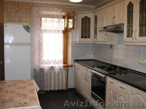 СДАМ 3-х комнатную пр.Кирова  #631276