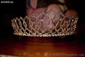 продам новые диадемы #626484