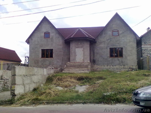 Продам свой дом в 3-х уровнях, Макеевка, центр.гор.р-н., ул.Новая. #674477