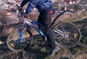 Продам горный б/у велосипед #646344