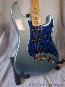 Супер Fender Stratocaster. В идеальном состоянии и апгрейдом. Торг! #651842