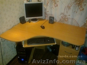 Продам ПК со столом в отличном состоянии.2000 грн. CРОЧНО!!! #649483