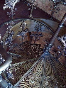 Лестницы - винтовые,  кованые,  марши. Ограждения балконов,  художественная ковка. #697058