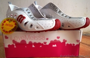 Продам кроссовки женские силиконовые #695377