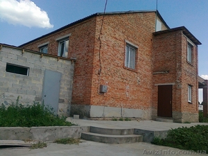 Продам двух-этажный дом #689991