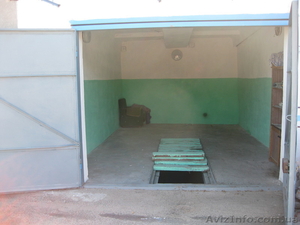 Продаю капитальный гараж в автогаражном кооперативе 