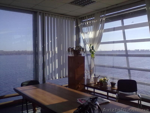 Сдам в аренду офисные помещения в здании речного вокзала, пл.Десантников,  1 #698254