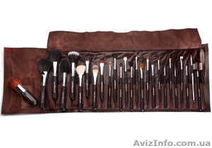 Набор из 26 кистей Armée Beauté в коричневом чехле #681080