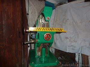 Продам настольный горизонтально-фрезерный станок тип НГФ. Работает от сети ~220в #577837