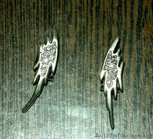 Продам Уникальные мельхиоровые серьги с камнями #700256