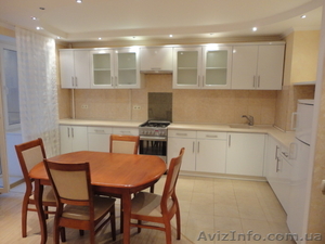 Сдам 3 комн. квартиру #697404