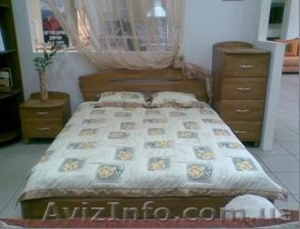 Деревянная кровать 