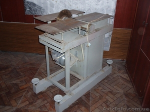 Продаю Станок универсальный деревообрабатывающий #721225