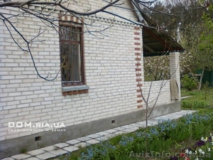 Продается дачный   дом 1.5 этажа,  кирпич,  с участком 6 сот. #734285
