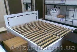 Деревянная кровать 