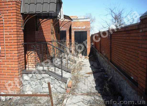 Дом – 356 м. кв.,  баня – 37 м. кв.,  хоз. блок -35 м. кв.  #745247