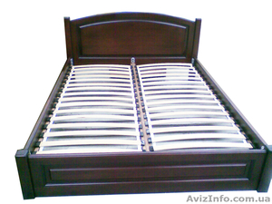 Деревянная кровать 