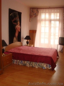 Сдам 2-ух комнатную квартиру на длительный срок,  евроремонт. #746125