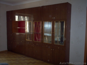 Продам стенку в хорошем состоянии,  практичная и вместительная. #747322