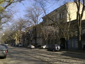 Продам трехэтажное здание с подвальным помещением под гостиницу #746640