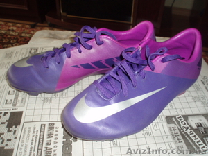 Бутсы футбольные фирмы Nike #740372
