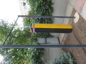 продам Бокс.грушу(мешок) и турник,  турник может как держатль грушу #747299