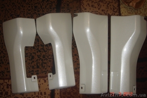 Накладки на пороги на автомобиль Toyota RAW-4 #755533