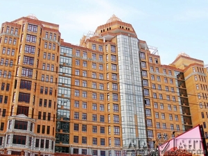 Продам 4-х комнатную квартиру в кирпичном новом заселенном  VIP доме #695027