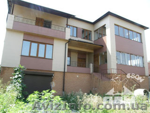 Дом три этажа Куйбышевский р-н ор-р пл.Бакинских #772298