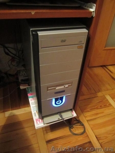 продам компьютер и компьютерный стол. #767824