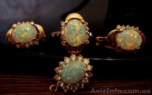Продаю золотой набор с опалами и цирконами #764953