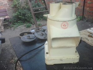 овощерезка БУ работала очень мало,  промышленная для общепитов и ресторанов #769402