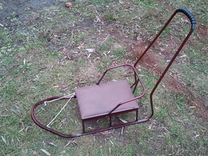 Продам Санки детские с толкателем #769370