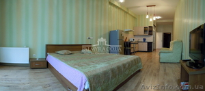 Студия до лета в Аркадийском дворце   #788176