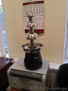 Прекрасное решение для любого фуршета – шоколадный фонтан! #811319