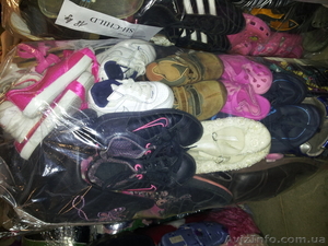 Одежда Second hand-Stock #829332