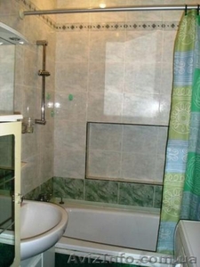 Сдается в аренду двухкомнатная квартира,  которая находится в 5 минутах ходьбы от #832230