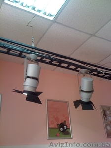 Продам прожектора направленного белого света #818355