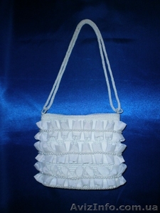 Нарядные вязанные сумочки ручной работы #827912