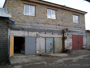 Продам гаражный комплекс под СТО. На ж/м Тополь-2,  #856394